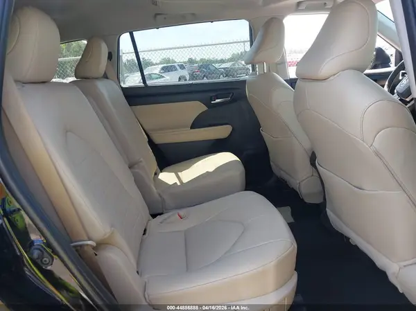 5TDKBRCH9SS666220 2025 TOYOTA HIGHLANDER - Image 8