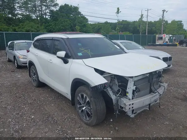 5TDKBRCHXPS114264 2023 TOYOTA HIGHLANDER - Image 1
