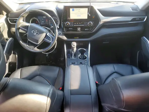 5TDKBRCHXPS585329 2023 TOYOTA HIGHLANDER - Image 8