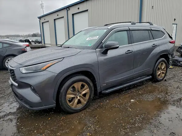 5TDKBRCHXPS585346 2023 TOYOTA HIGHLANDER - Image 1