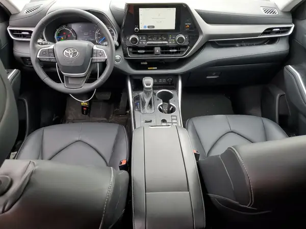 5TDKBRCHXPS585461 2023 TOYOTA HIGHLANDER - Image 8