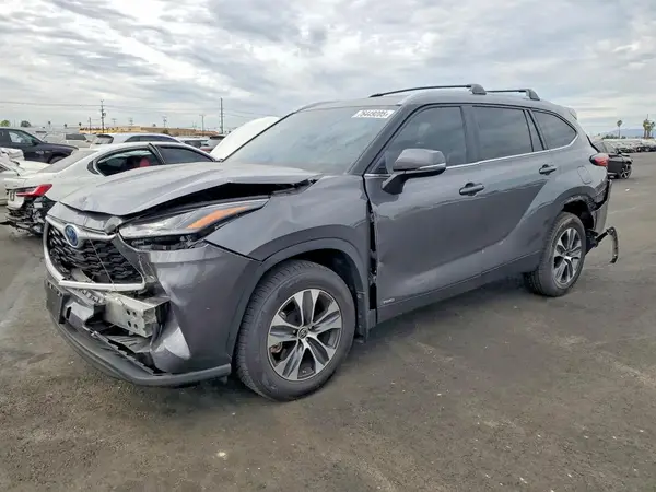 5TDKBRCHXPS602839 2023 TOYOTA HIGHLANDER - Image 1