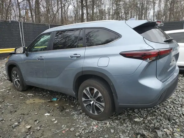5TDKBRCHXRS616145 2024 TOYOTA HIGHLANDER - Image 2
