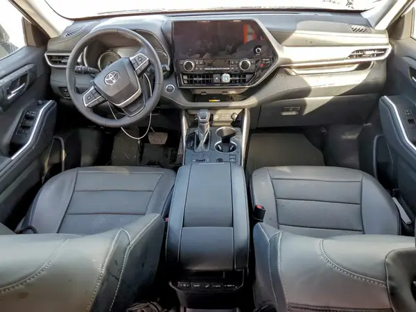 5TDKBRCHXRS636444 2024 TOYOTA HIGHLANDER - Image 8