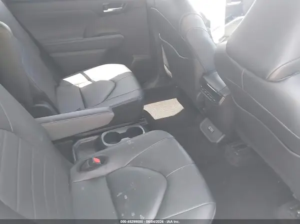 5TDKBRCHXRS638954 2024 TOYOTA HIGHLANDER - Image 8