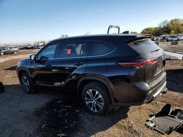 5TDKBRCHXSS664718 2025 TOYOTA HIGHLANDER - Image 2