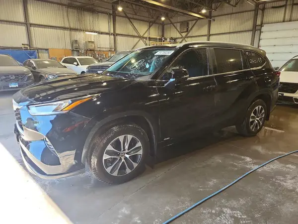5TDKBRCHXSS677274 2025 TOYOTA HIGHLANDER - Image 1