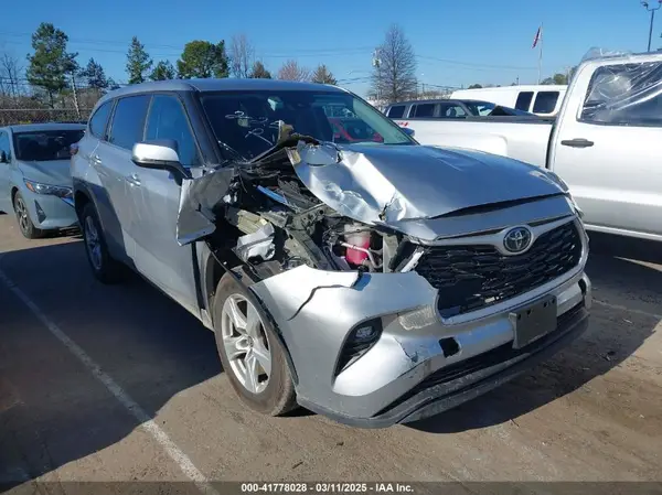 5TDKDRAH0PS000979 2023 TOYOTA HIGHLANDER - Image 1