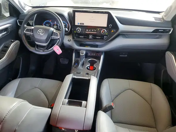 5TDKDRAH0PS006703 2023 TOYOTA HIGHLANDER - Image 8