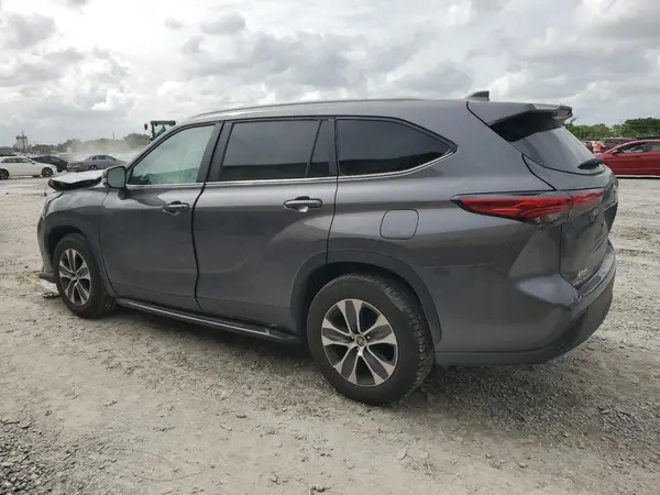 5TDKDRAH0PS014073 2023 TOYOTA HIGHLANDER - Image 2