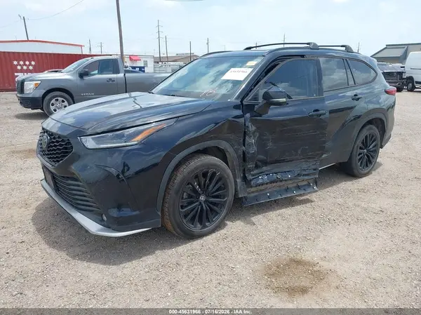 5TDKDRAH0PS019368 2023 TOYOTA HIGHLANDER - Image 2
