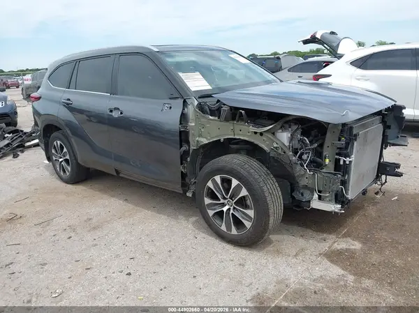 5TDKDRAH0PS022576 2023 TOYOTA HIGHLANDER - Image 1