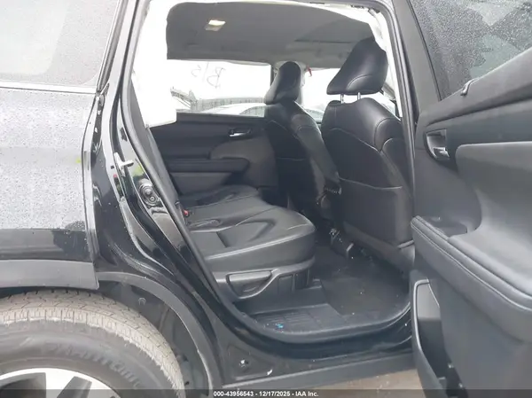 5TDKDRAH0PS023176 2023 TOYOTA HIGHLANDER - Image 8