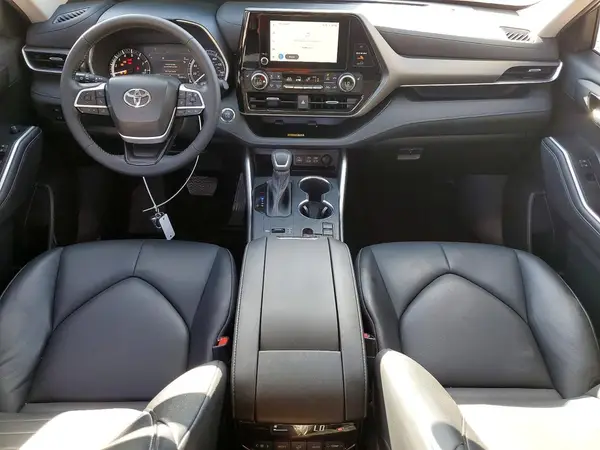 5TDKDRAH0PS034064 2023 TOYOTA HIGHLANDER - Image 8