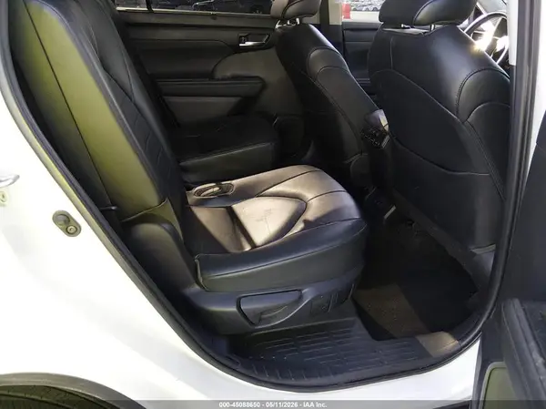 5TDKDRAH0PS035196 2023 TOYOTA HIGHLANDER - Image 8