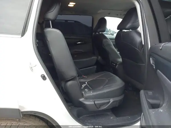 5TDKDRAH0PS036798 2023 TOYOTA HIGHLANDER - Image 8