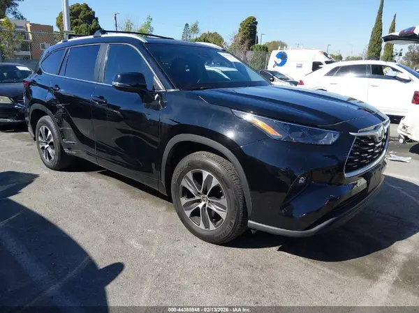 5TDKDRAH0PS037496 2023 TOYOTA HIGHLANDER - Image 1
