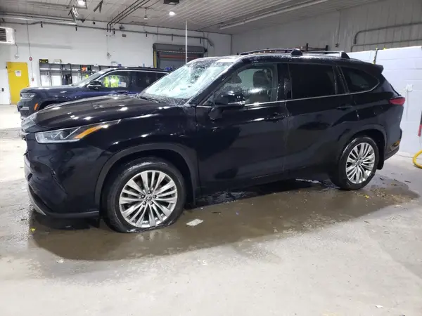 5TDKDRAH0PS043024 2023 TOYOTA HIGHLANDER - Image 1