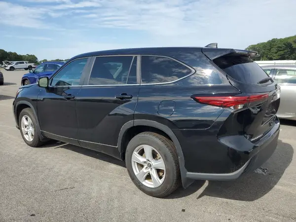 5TDKDRAH0PS501418 2023 TOYOTA HIGHLANDER - Image 2