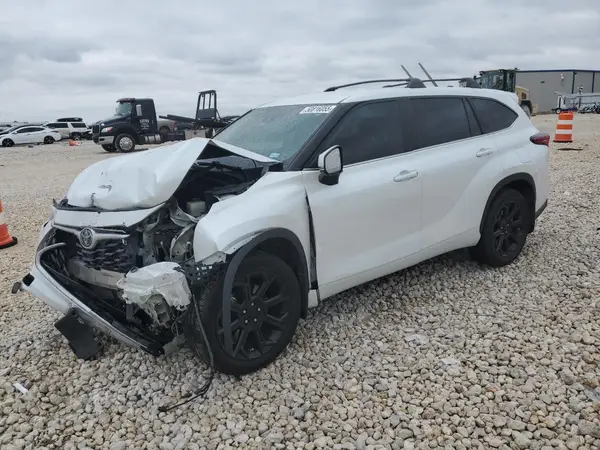 5TDKDRAH0PS503766 2023 TOYOTA HIGHLANDER - Image 1