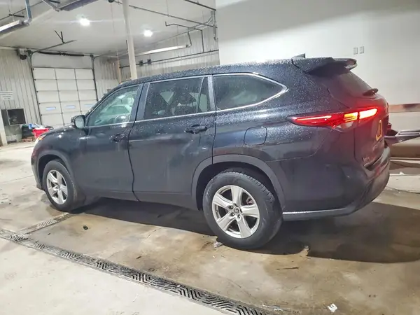 5TDKDRAH0PS504187 2023 TOYOTA HIGHLANDER - Image 2