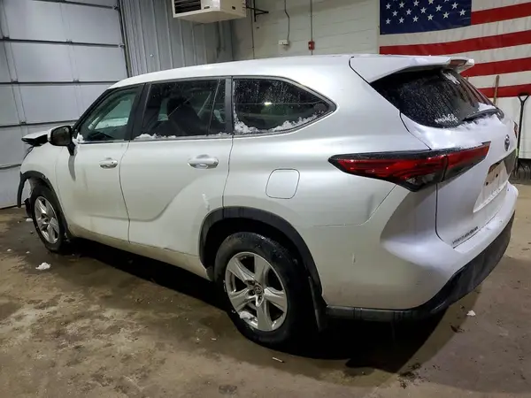 5TDKDRAH0PS504951 2023 TOYOTA HIGHLANDER - Image 2