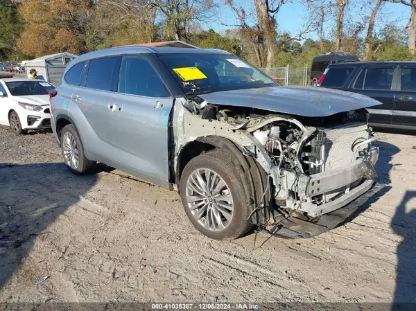 5TDKDRAH0PS506439 2023 TOYOTA HIGHLANDER - Image 1