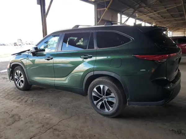 5TDKDRAH0PS506523 2023 TOYOTA HIGHLANDER - Image 2