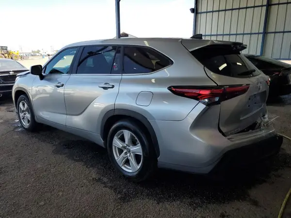 5TDKDRAH0PS512113 2023 TOYOTA HIGHLANDER - Image 2
