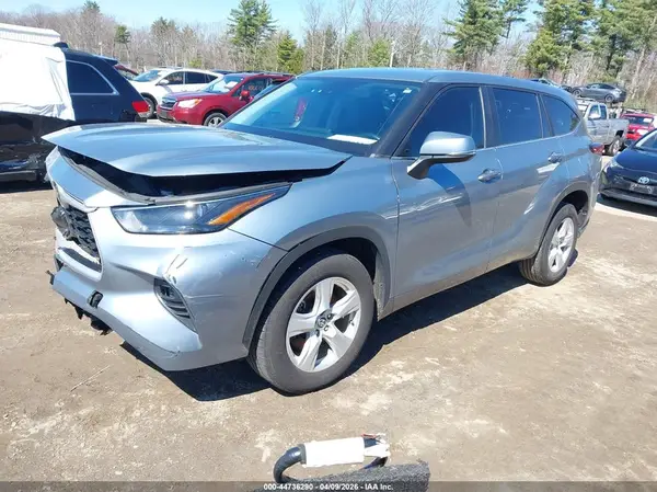 5TDKDRAH0PS512807 2023 TOYOTA HIGHLANDER - Image 2