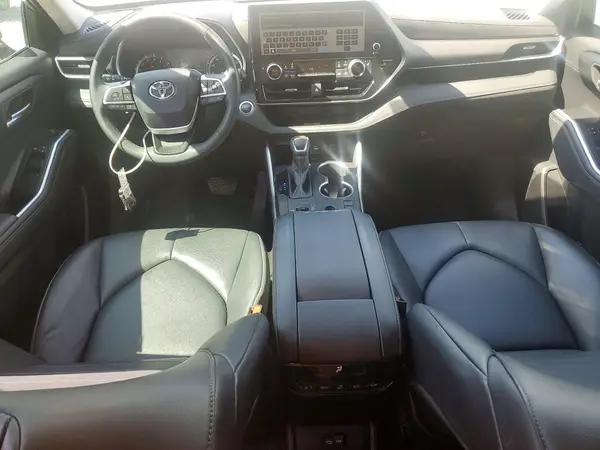 5TDKDRAH0PS517912 2023 TOYOTA HIGHLANDER - Image 8