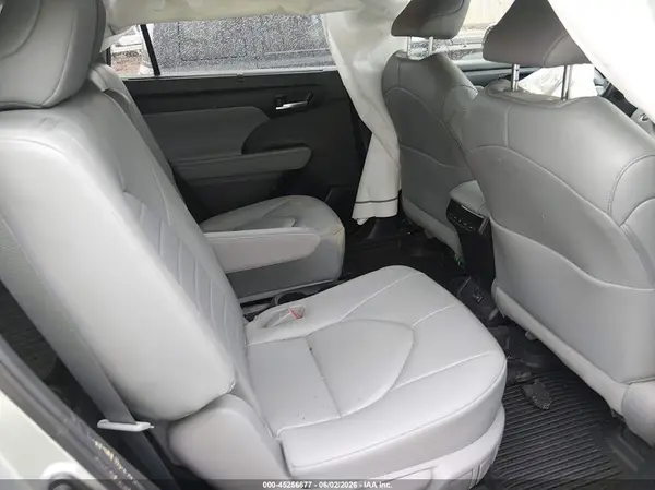 5TDKDRAH0PS518736 2023 TOYOTA HIGHLANDER - Image 8