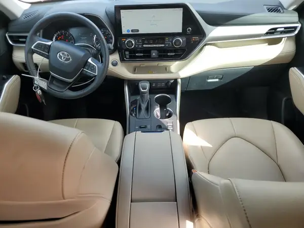 5TDKDRAH0RS053507 2024 TOYOTA HIGHLANDER - Image 8