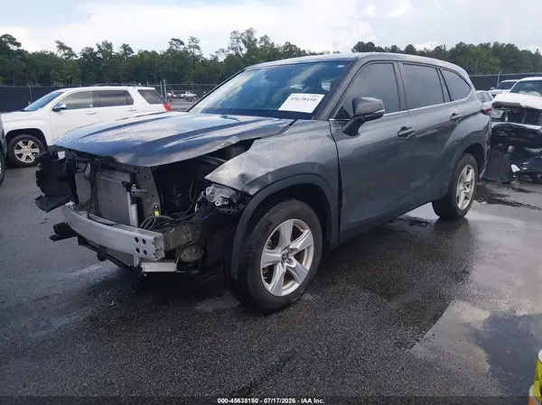 5TDKDRAH0RS053572 2024 TOYOTA HIGHLANDER - Image 2