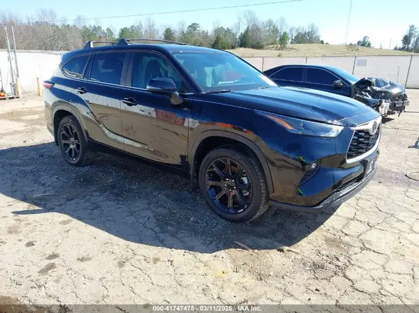 5TDKDRAH0RS529626 2024 TOYOTA HIGHLANDER - Image 1