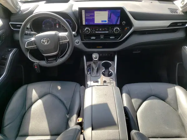 5TDKDRAH0RS530937 2024 TOYOTA HIGHLANDER - Image 8