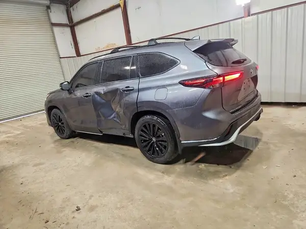 5TDKDRAH0RS531361 2024 TOYOTA HIGHLANDER - Image 2