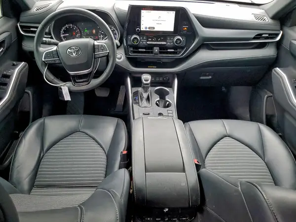 5TDKDRAH0RS531893 2024 TOYOTA HIGHLANDER - Image 8