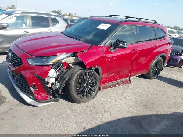 5TDKDRAH0RS536088 2024 TOYOTA HIGHLANDER - Image 2