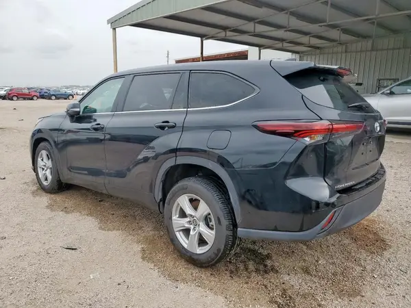 5TDKDRAH0RS540805 2024 TOYOTA HIGHLANDER - Image 2