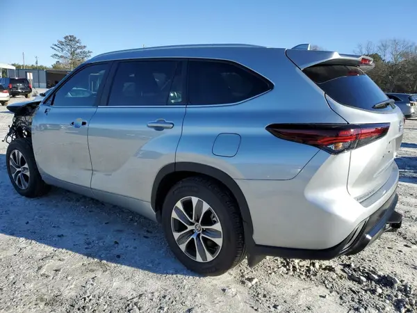 5TDKDRAH0RS547446 2024 TOYOTA HIGHLANDER - Image 2