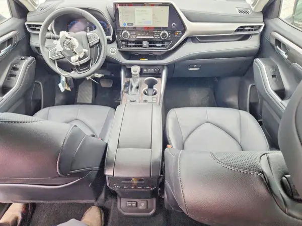 5TDKDRAH0SS552362 2025 TOYOTA HIGHLANDER - Image 8
