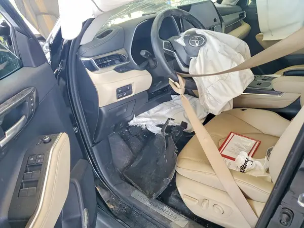 5TDKDRAH0SS558078 2025 TOYOTA HIGHLANDER - Image 8