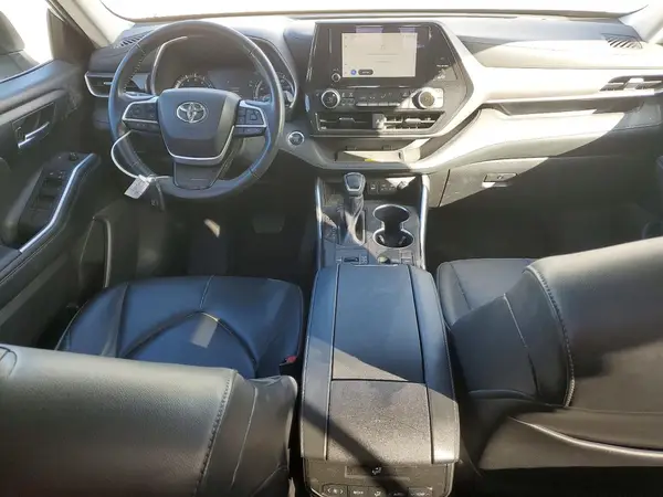 5TDKDRAH1PS000053 2023 TOYOTA HIGHLANDER - Image 8