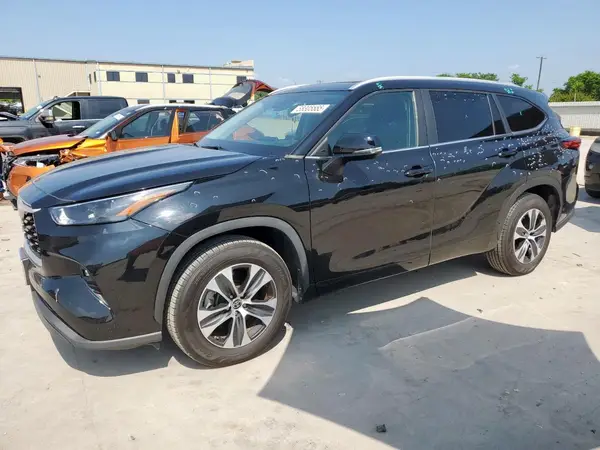 5TDKDRAH1PS002546 2023 TOYOTA HIGHLANDER - Image 1