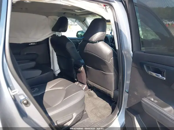 5TDKDRAH1PS003728 2023 TOYOTA HIGHLANDER - Image 8