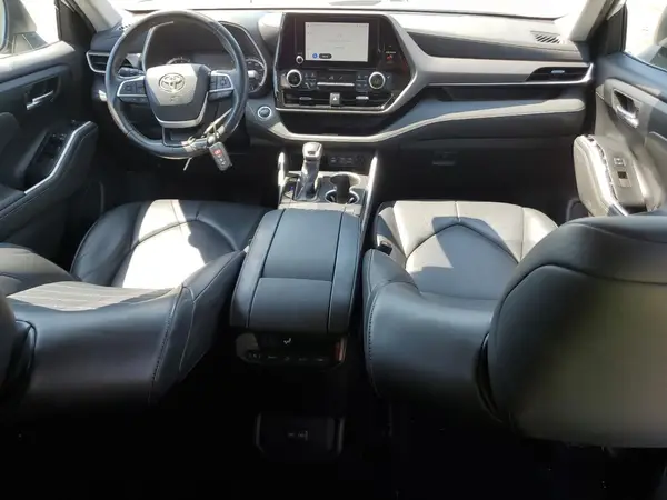 5TDKDRAH1PS011487 2023 TOYOTA HIGHLANDER - Image 8