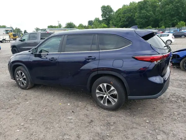 5TDKDRAH1PS012364 2023 TOYOTA HIGHLANDER - Image 2