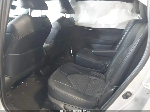 5TDKDRAH1PS015202 2023 TOYOTA HIGHLANDER - Image 8