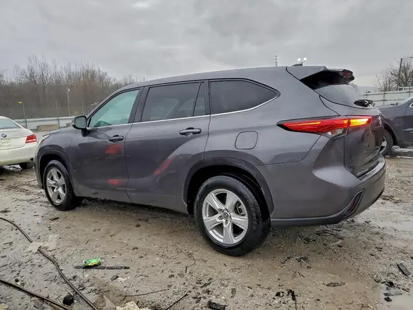 5TDKDRAH1PS018181 2023 TOYOTA HIGHLANDER - Image 2